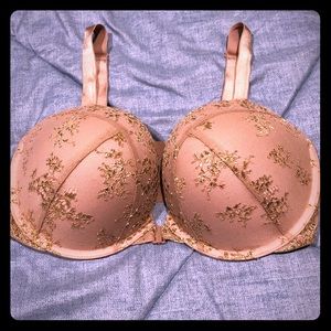 Worn Once: Victoria’s Secret Push Up Bra